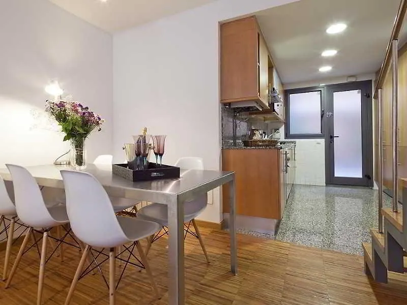 Sky Apartments Guell Barcelona 2*,  Spain